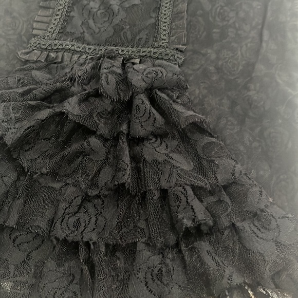 A beautiful gothic Lolita Ruffled Pencil Skirt S - Picture 3 of 11
